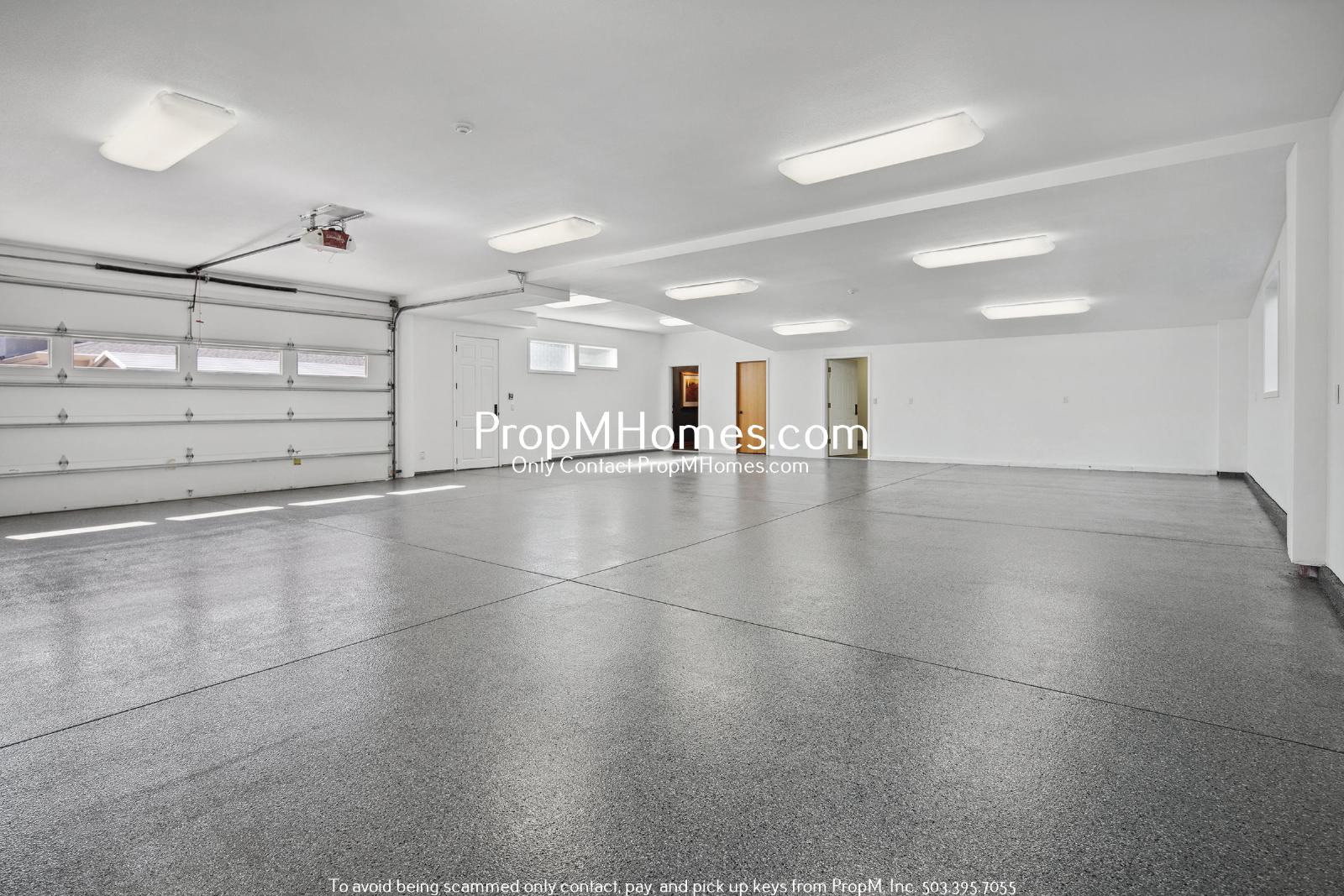 Your Sky High Sanctuary Awaits - 6 Bedroom Home in Happy Valley! property image