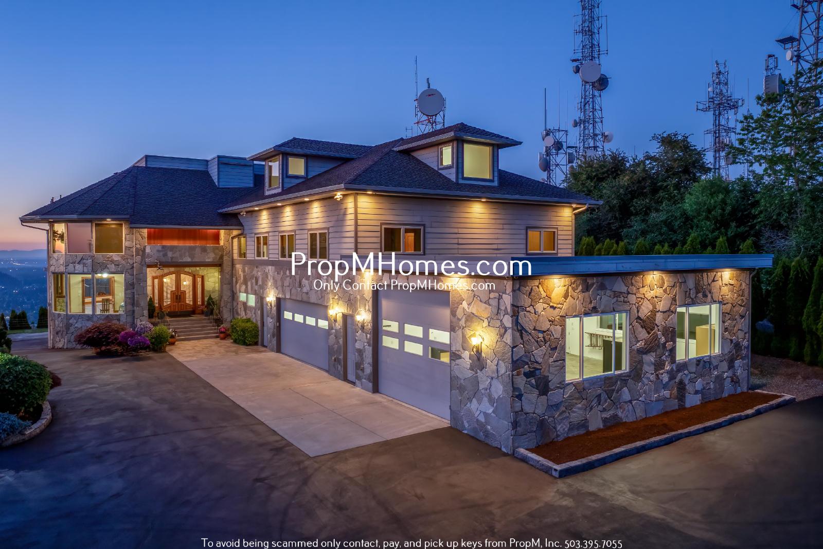 Your Sky High Sanctuary Awaits - 6 Bedroom Home in Happy Valley! property image
