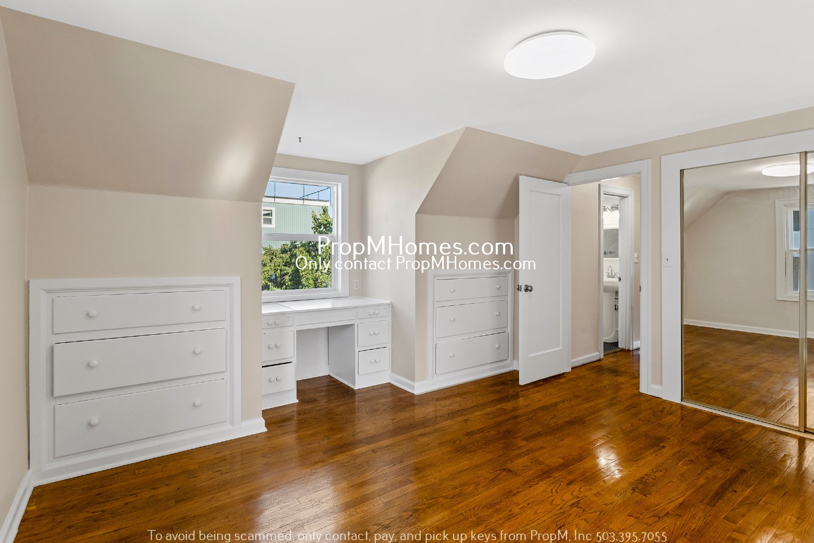 Unique Four Bedroom Home in SW Portland - W/ Studio Space! property image