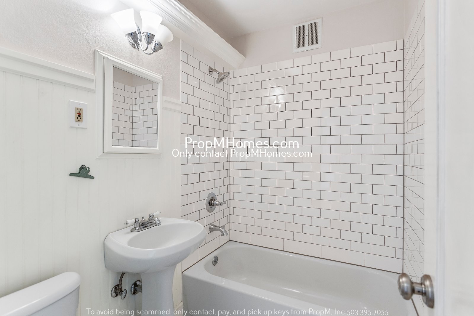 Unique Four Bedroom Home in SW Portland - W/ Studio Space! property image