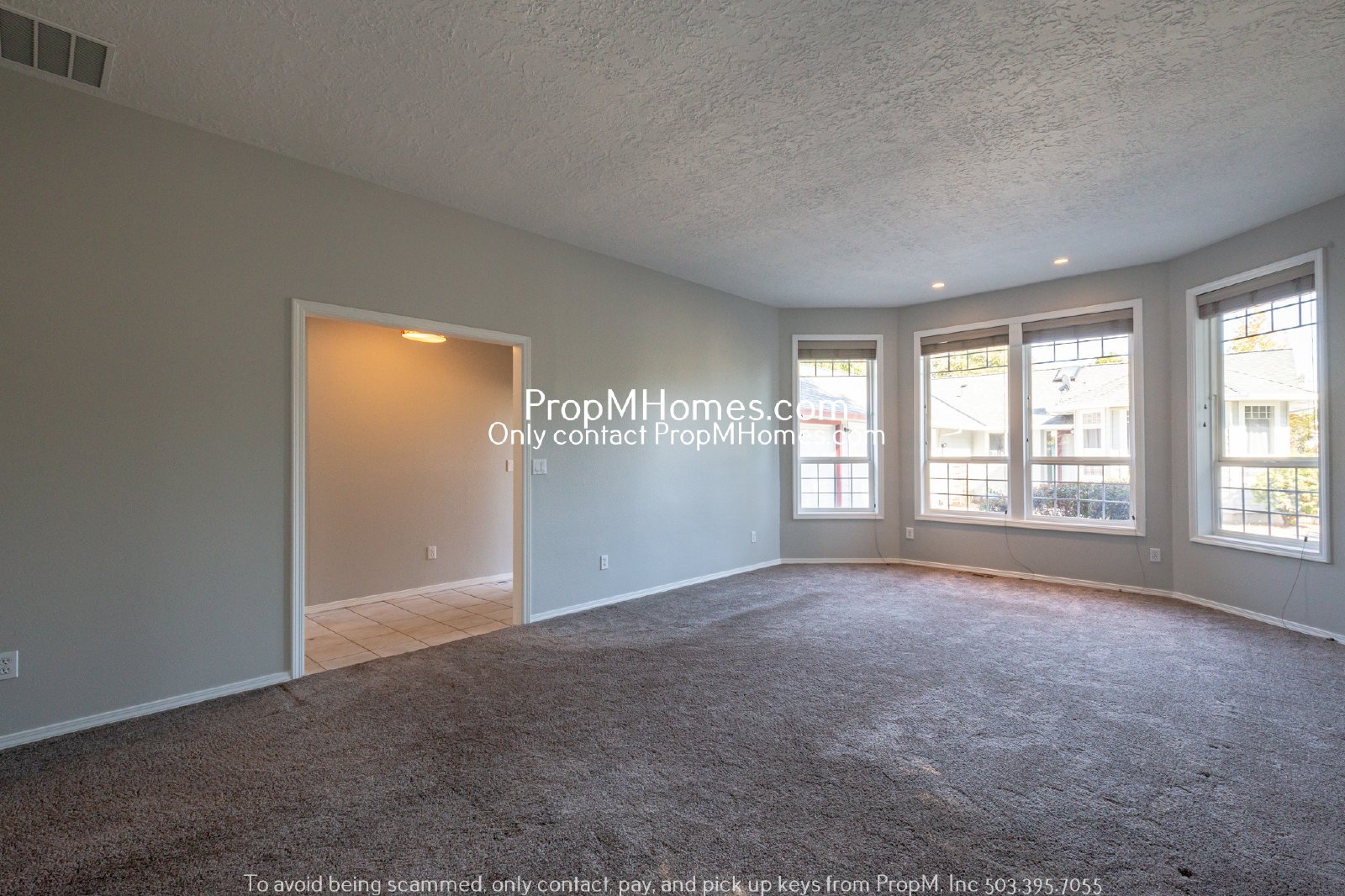 Three Bedroom Home in SE W/ Fantastic Backyard Setup! property image