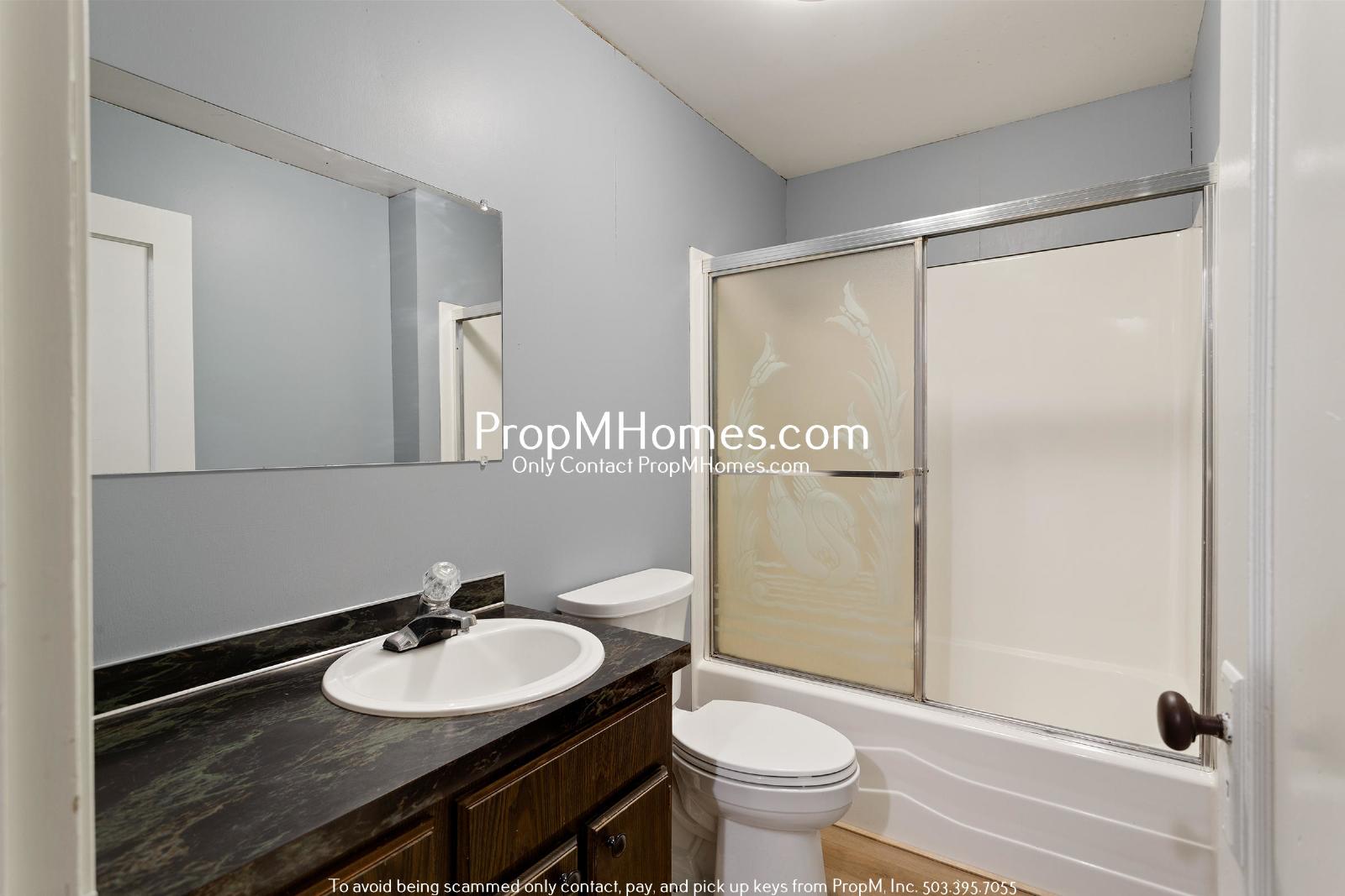 Updated Three Bedroom Home in Molalla w/ Huge Outdoor Space! property image