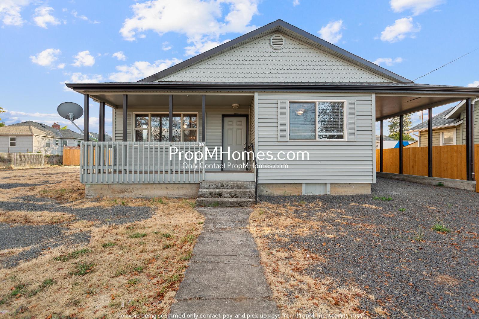 Updated Three Bedroom Home in Molalla w/ Huge Outdoor Space! property image