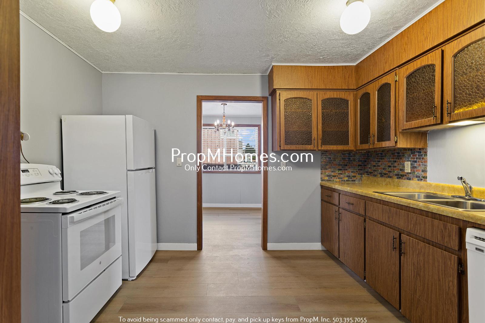 Updated Three Bedroom Home in Molalla w/ Huge Outdoor Space! property image