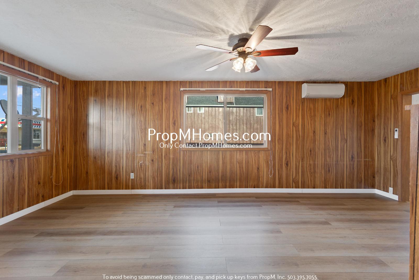 Updated Three Bedroom Home in Molalla w/ Huge Outdoor Space! property image