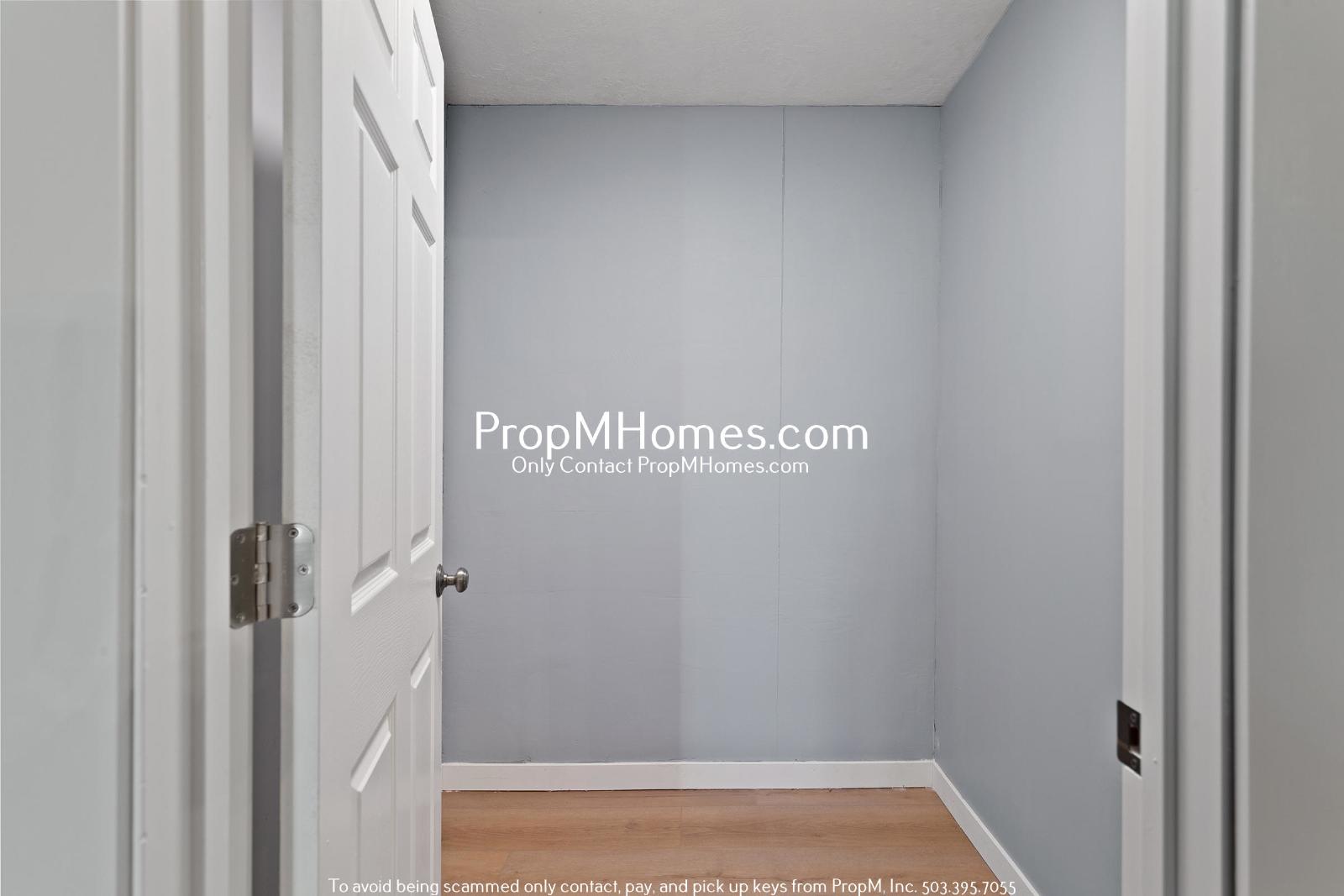 Updated Three Bedroom Home in Molalla w/ Huge Outdoor Space! property image