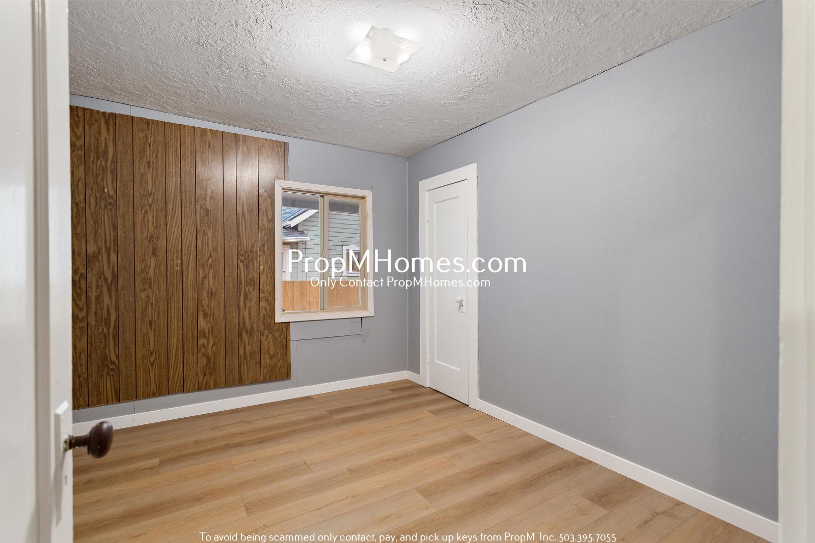 Updated Three Bedroom Home in Molalla w/ Huge Outdoor Space! property image