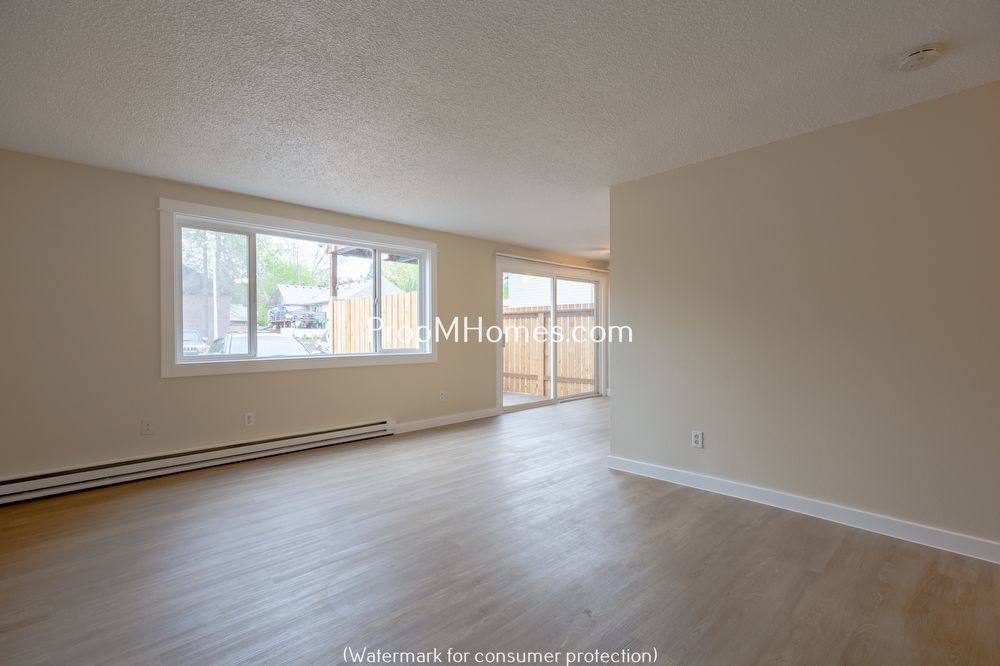 Two Level Two Bedroom Unit in Beaverton! property image