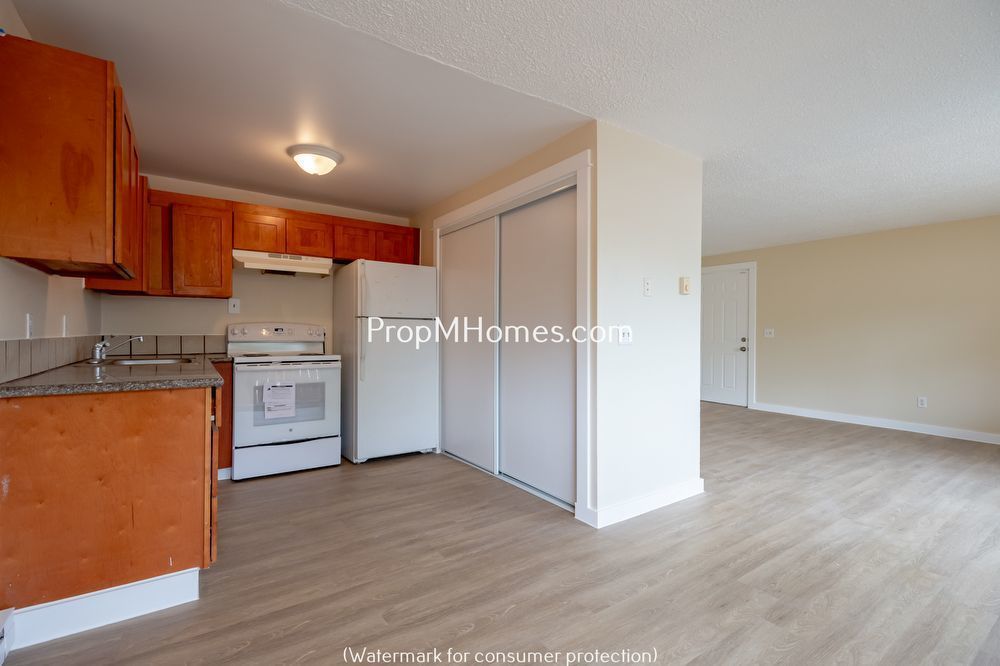 Two Level Two Bedroom Unit in Beaverton! property image