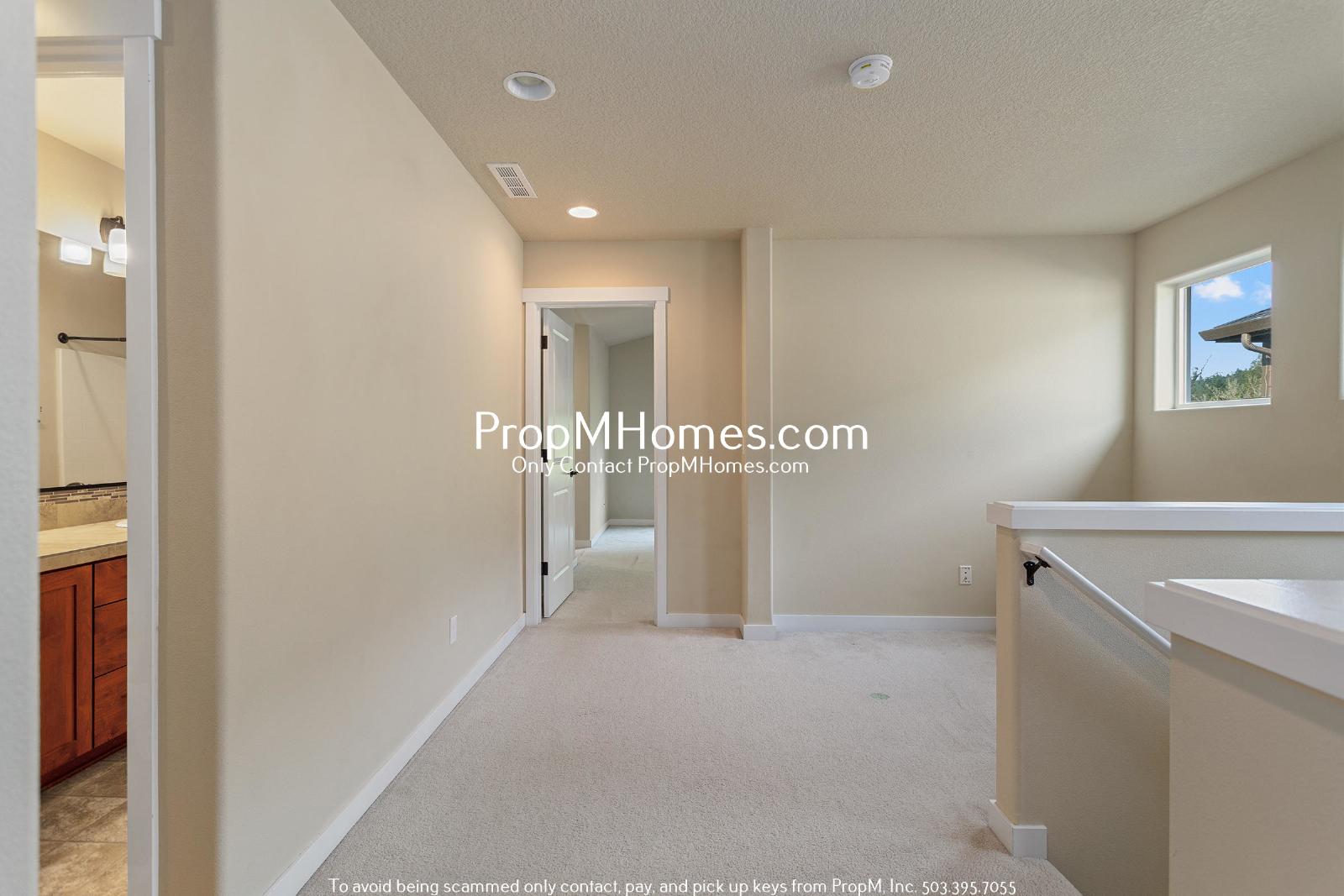 Light & Bright Home in Beaverton - Four Bedrooms! property image