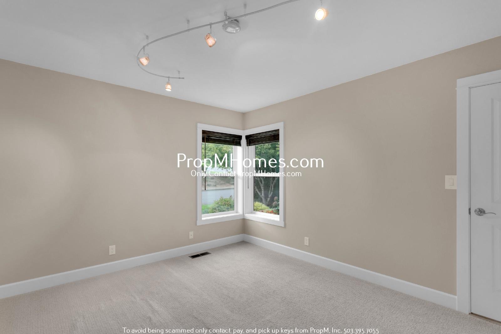 Updated 4 Bedroom Daylight Ranch in West Linn! property image