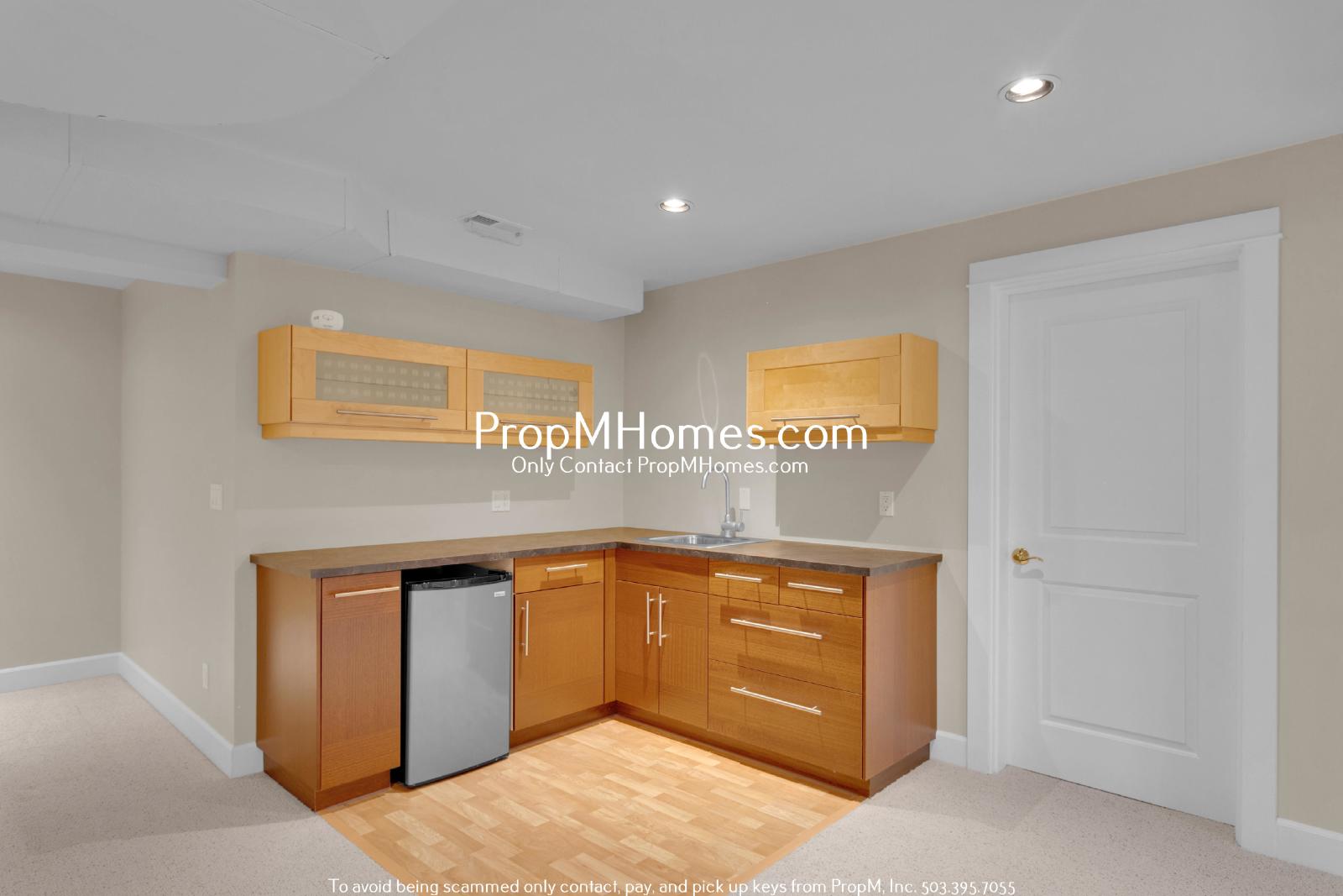 Updated 4 Bedroom Daylight Ranch in West Linn! property image