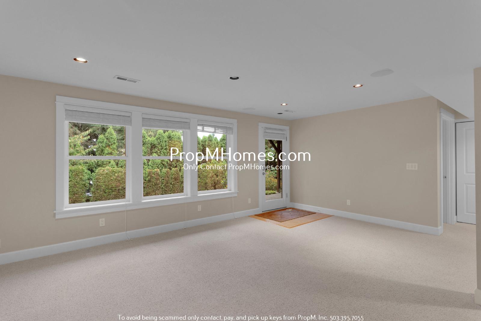 Updated 4 Bedroom Daylight Ranch in West Linn! property image