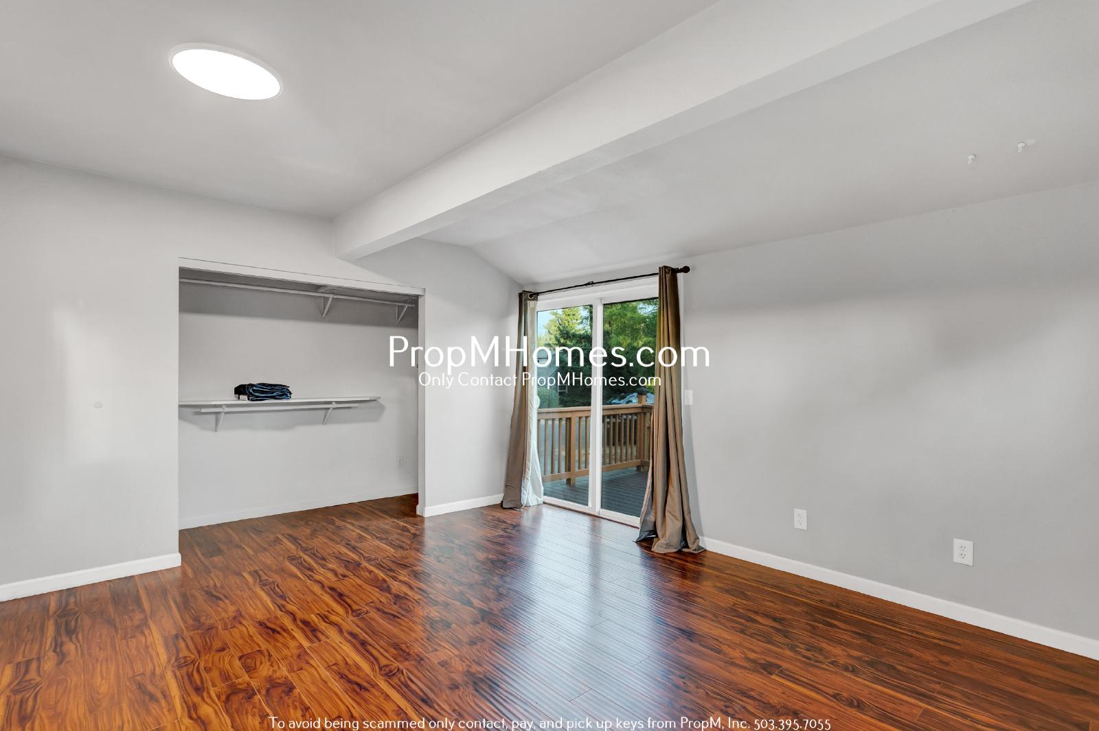 Beautiful 4 Bedroom Victorian Style Home in Gladstone! property image