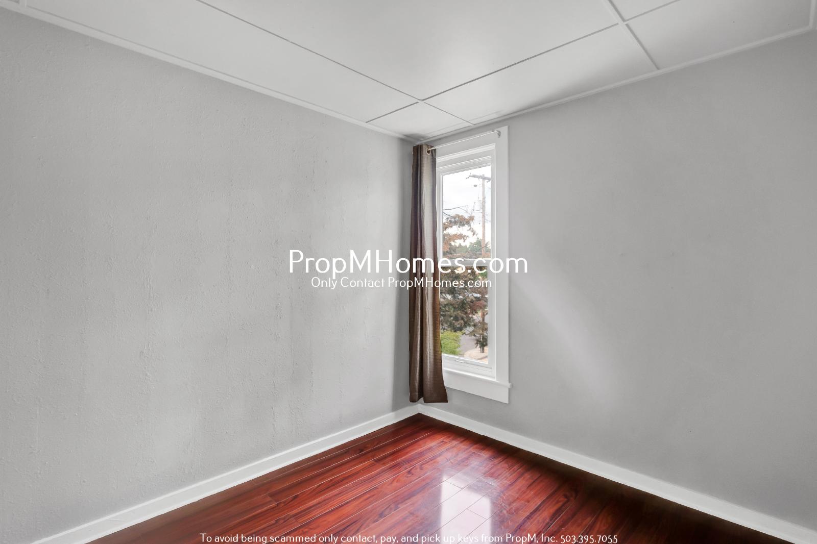 Beautiful 4 Bedroom Victorian Style Home in Gladstone! property image