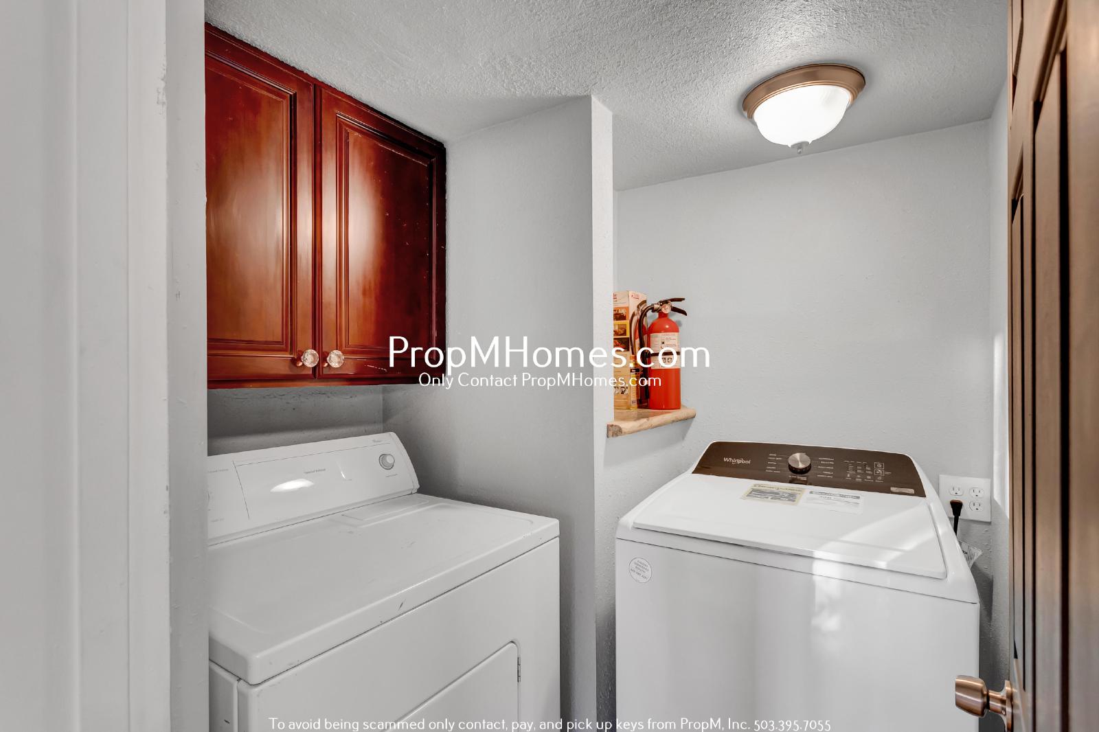 Beautiful 4 Bedroom Victorian Style Home in Gladstone! property image