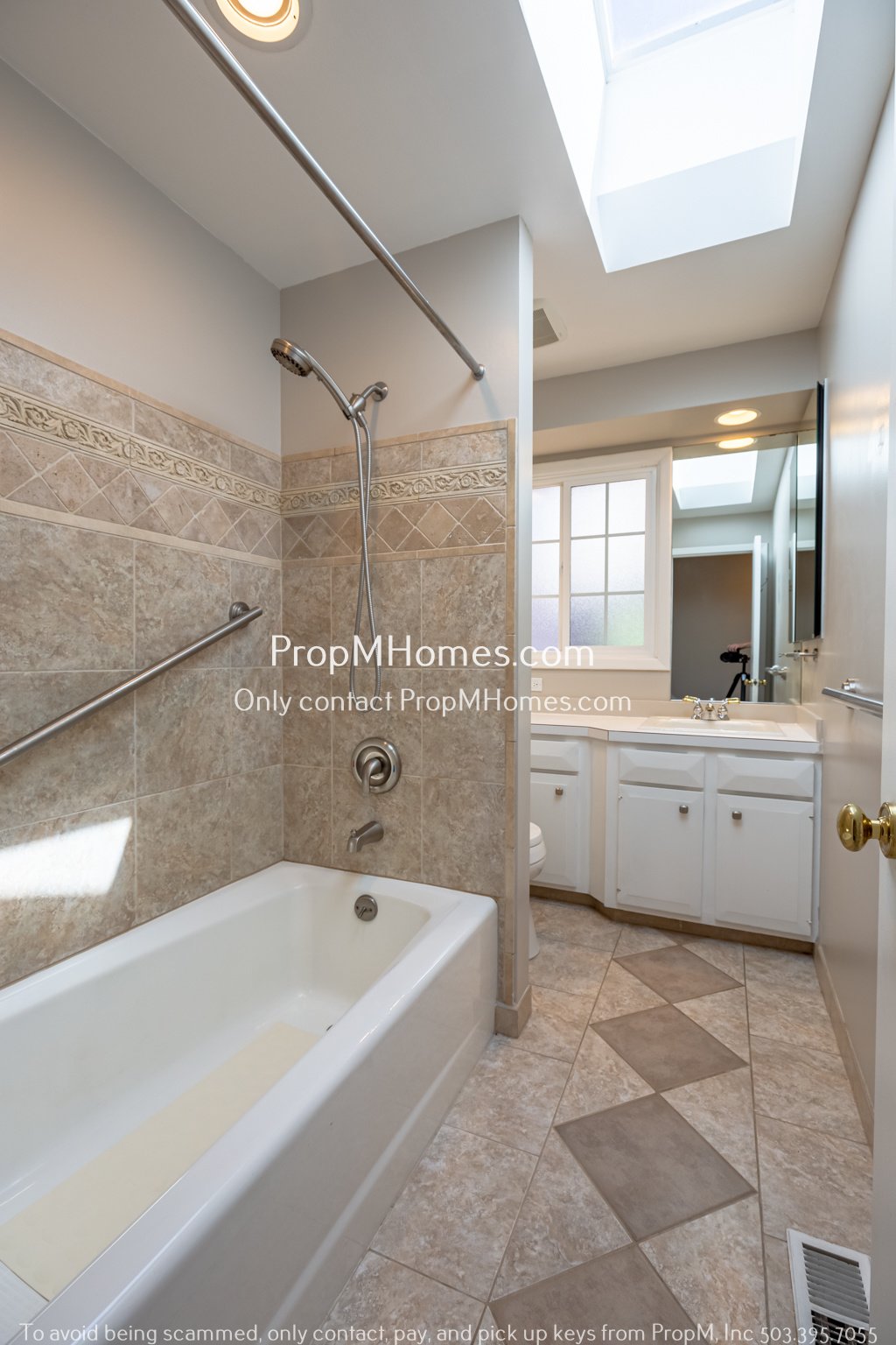 Beautiful Ranch Home in Lake Oswego - Three Bedrooms! property image