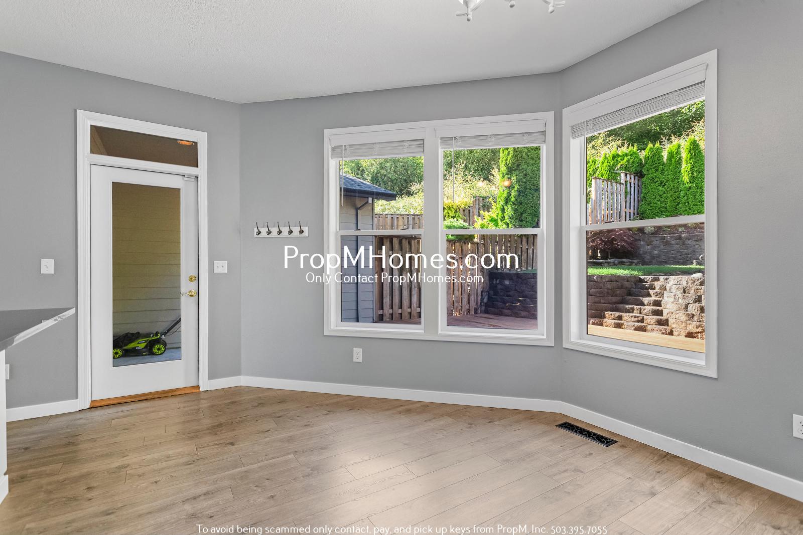 Spacious Townhome in SW Gresham - Where Urban Meets Rural! property image