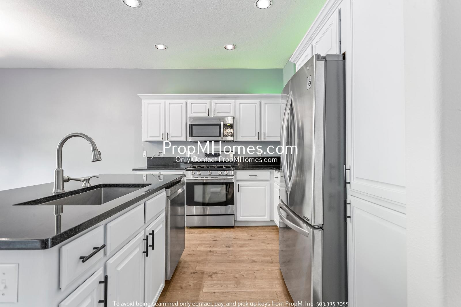 Spacious Townhome in SW Gresham - Where Urban Meets Rural! property image