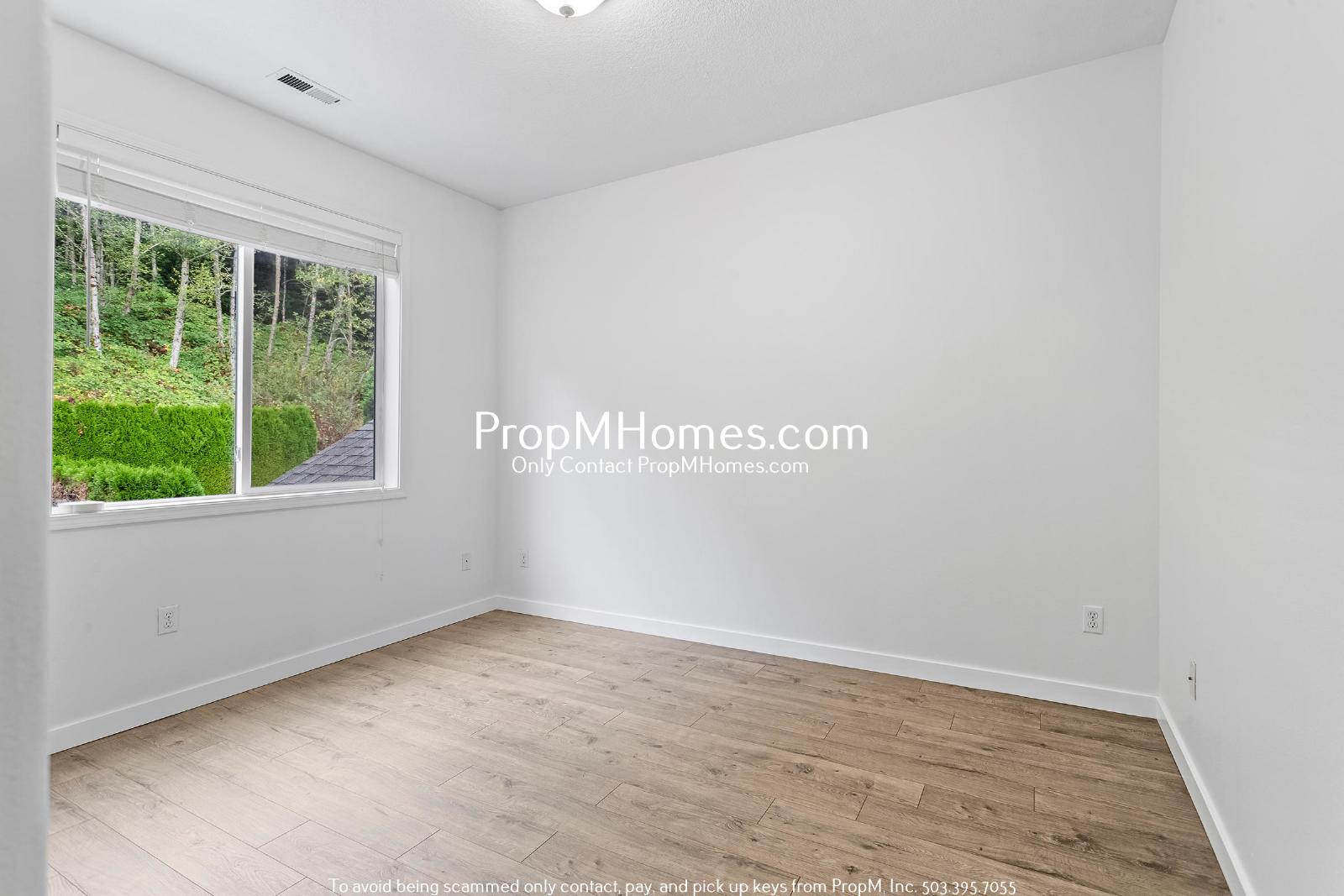 Spacious Townhome in SW Gresham - Where Urban Meets Rural! property image