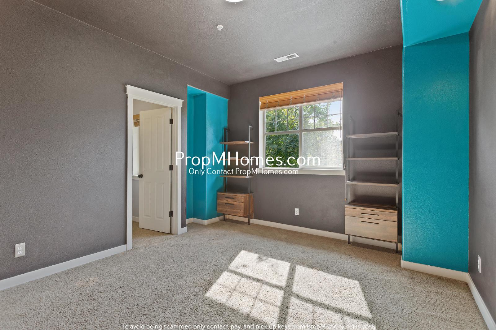 Cozy Two Bedroom Townhome in the Heart of Villebois! property image