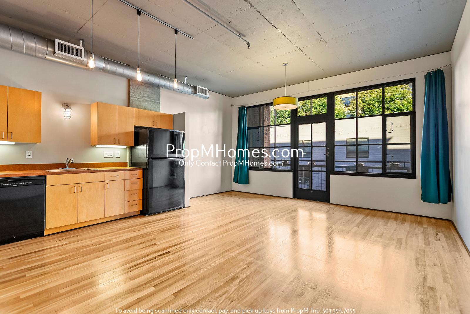 One Bedroom Loft w/ City Views in the Pear- Deposit Special & New Photos! property image
