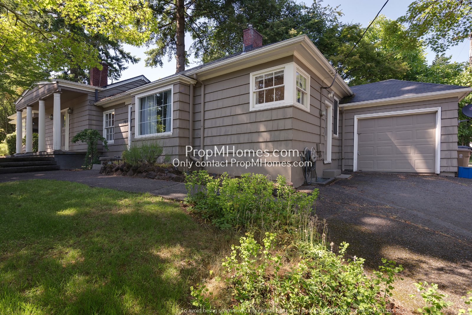 Charming Three Bedroom Duplex In First Addition Of Lake Oswego! property image