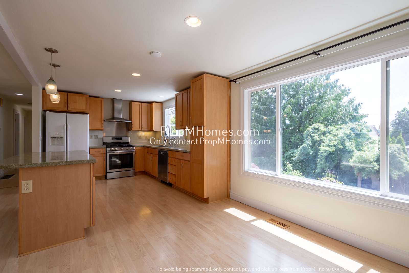 Cozy Home in the Heart of Oatfield - Five Bedrooms! property image