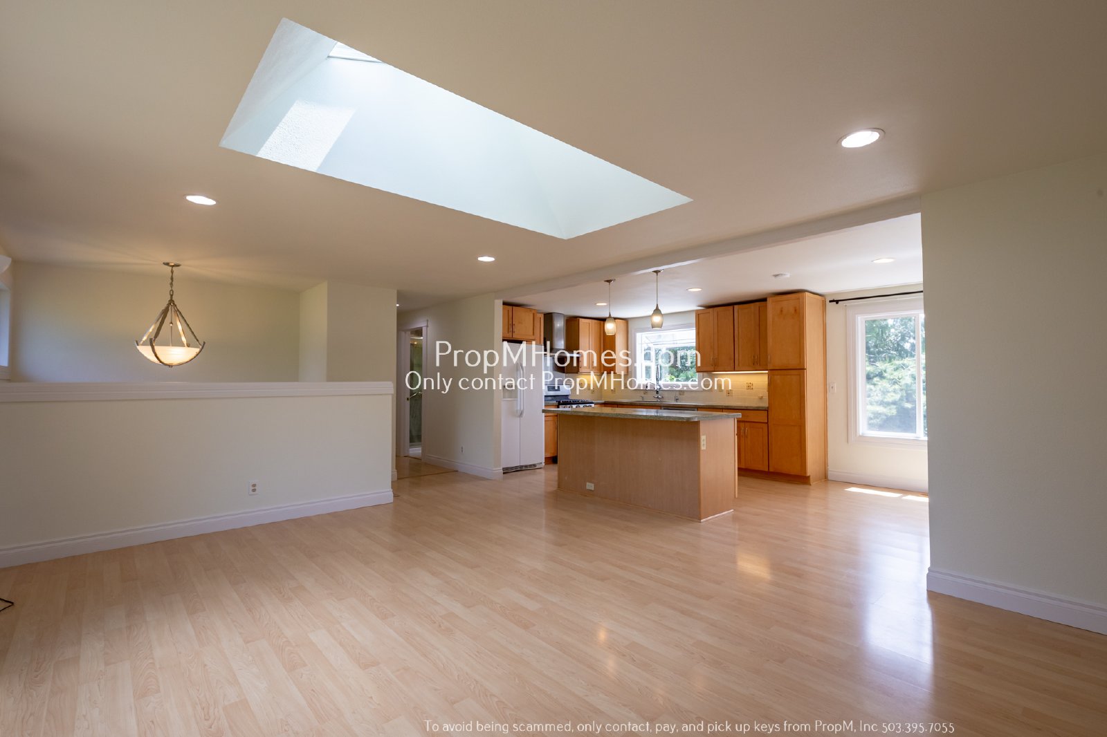 Cozy Home in the Heart of Oatfield - Five Bedrooms! property image