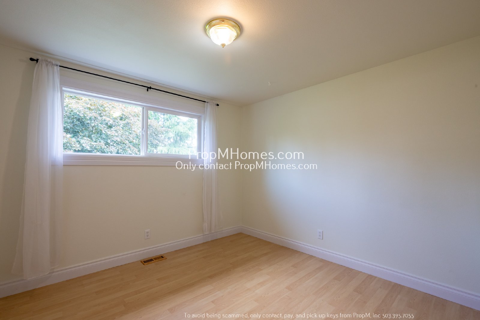 Cozy Home in the Heart of Oatfield - Five Bedrooms! property image