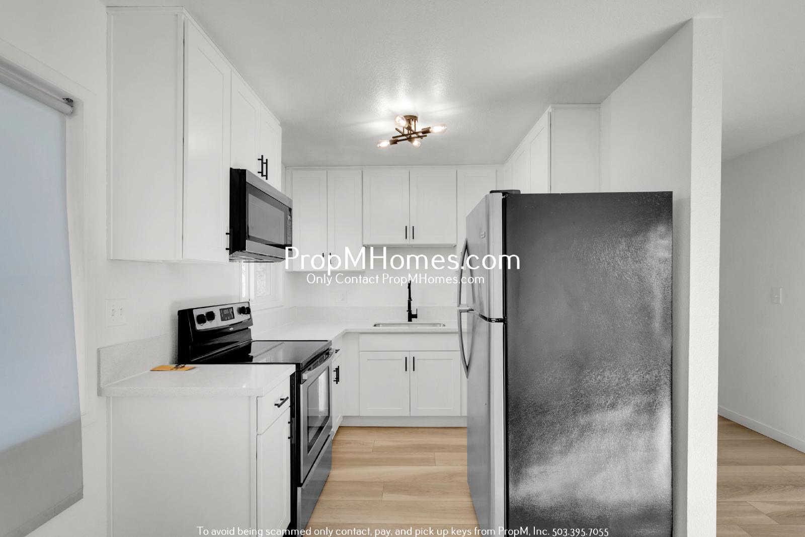 Updated Two Bedroom Unit w/ St Johns Views! property image