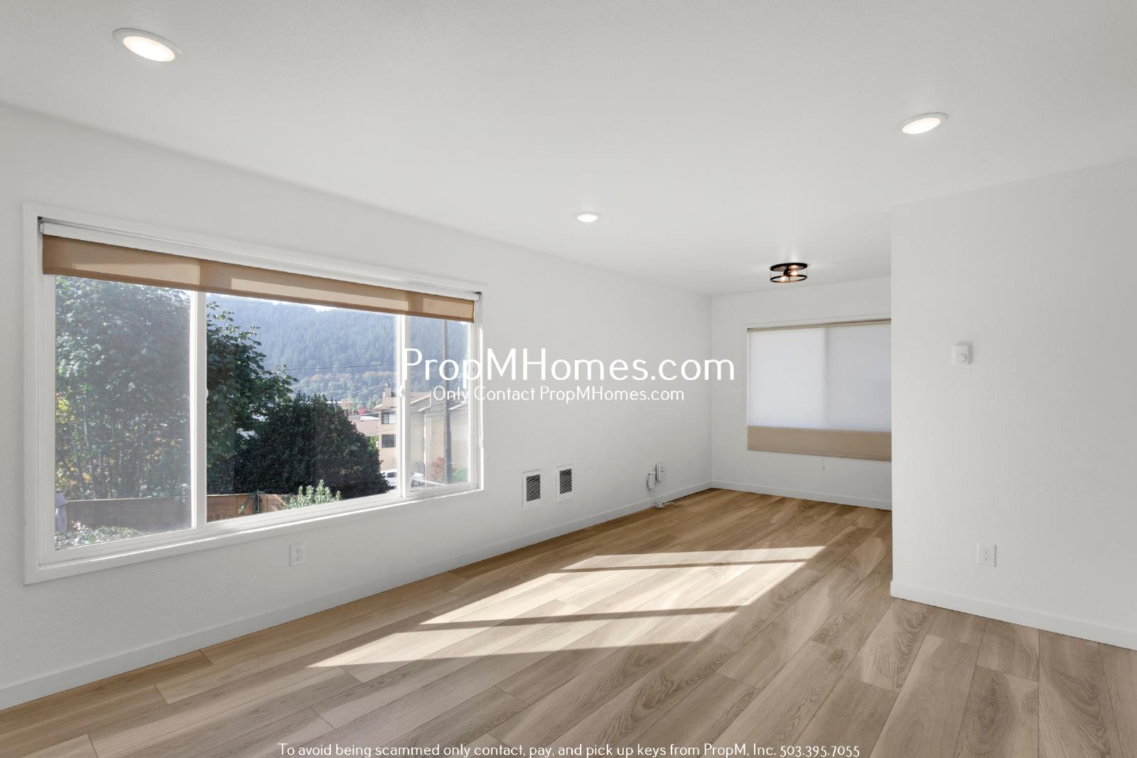 Updated Two Bedroom Unit w/ St Johns Views! property image