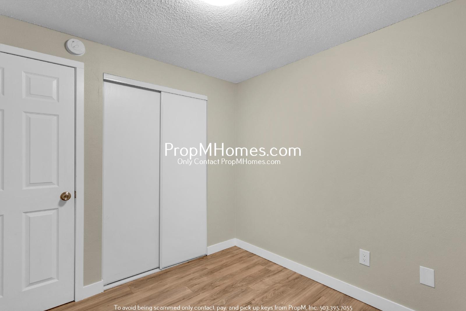 Updated Three Bedroom Duplex in the Heart of Oregon City! property image