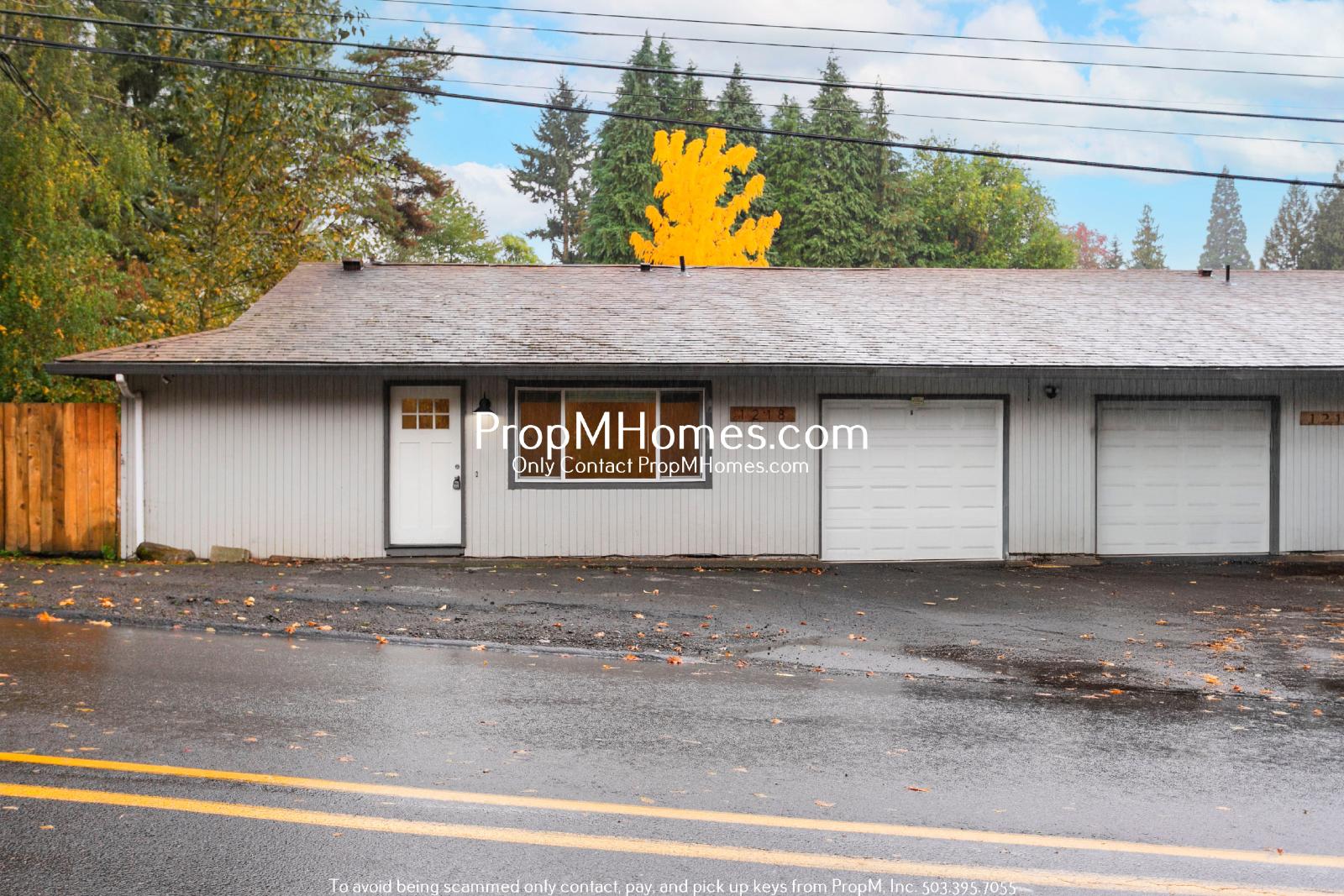 Updated Three Bedroom Duplex in the Heart of Oregon City! property image