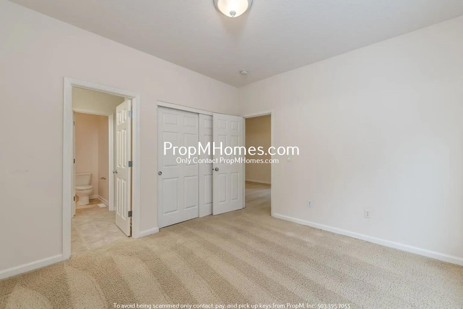 Spacious Three Bedroom Home on Bull Mountain - Gated Street! property image