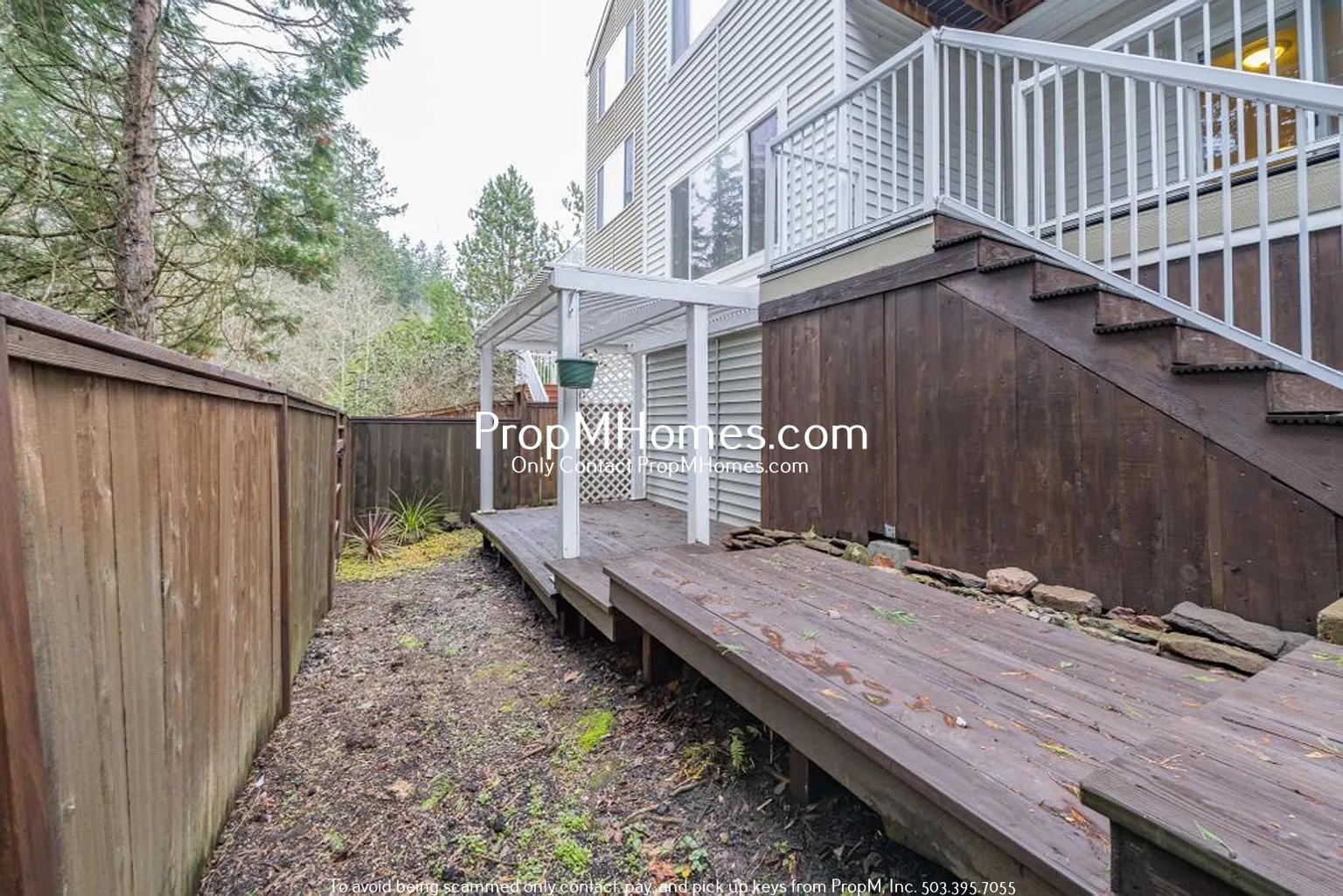 Spacious Three Bedroom Home on Bull Mountain - Gated Street! property image