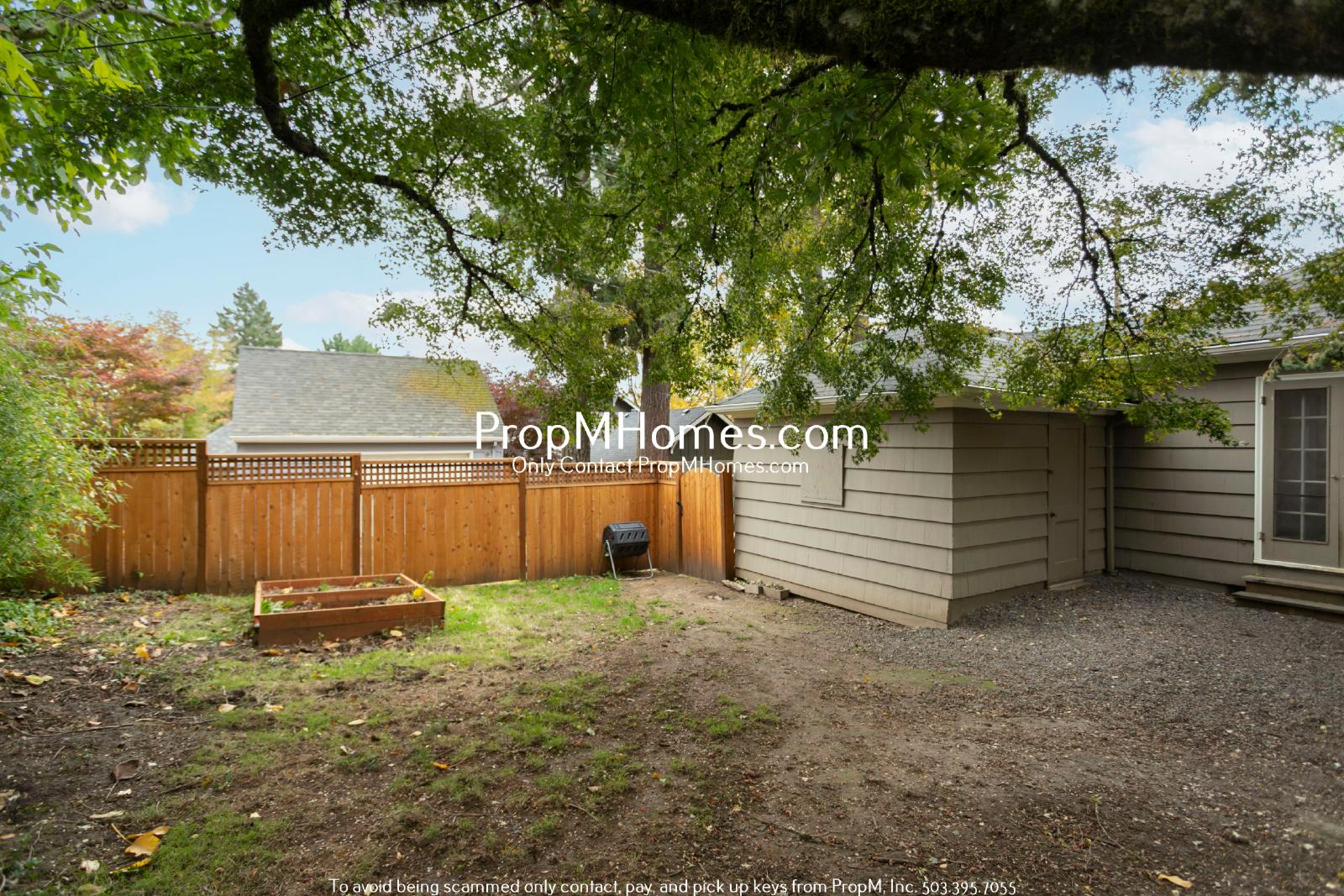 Charming Three Bedroom Duplex In First Addition Of Lake Oswego! property image