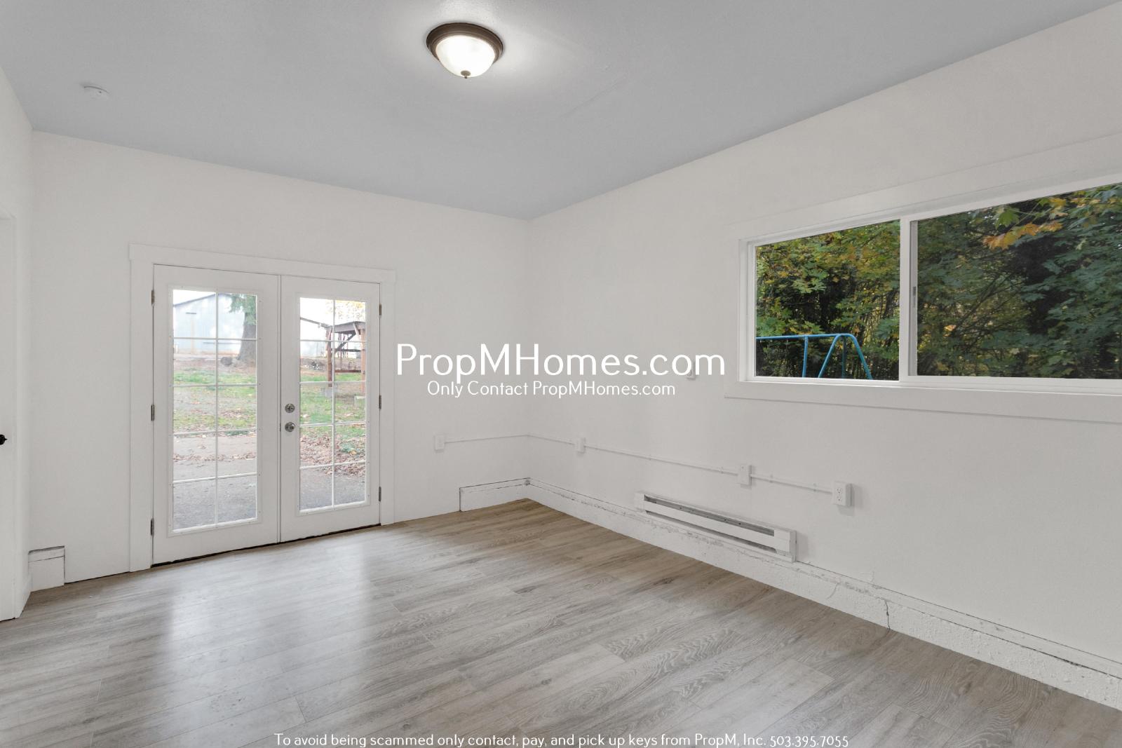 Private 20-Acre Retreat in Oregon City – Spacious 3-Bedroom Ranch Home with Scenic Views! property image