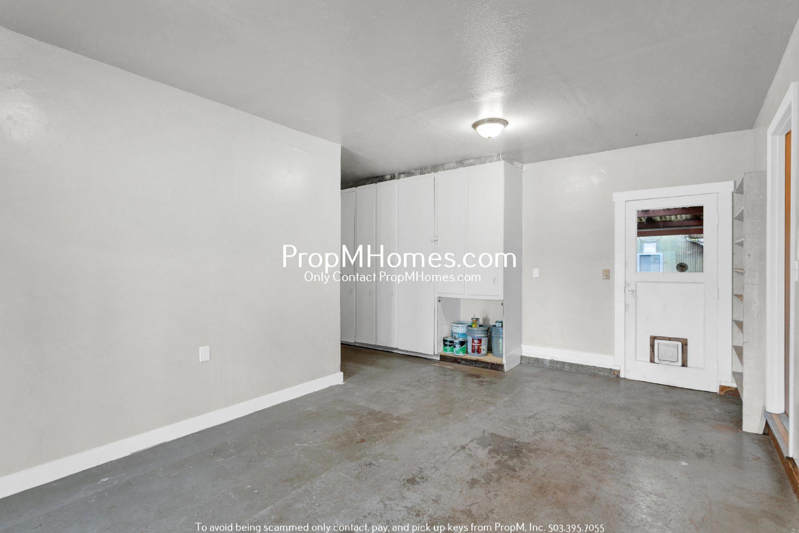 Private 20-Acre Retreat in Oregon City – Spacious 3-Bedroom Ranch Home with Scenic Views! property image