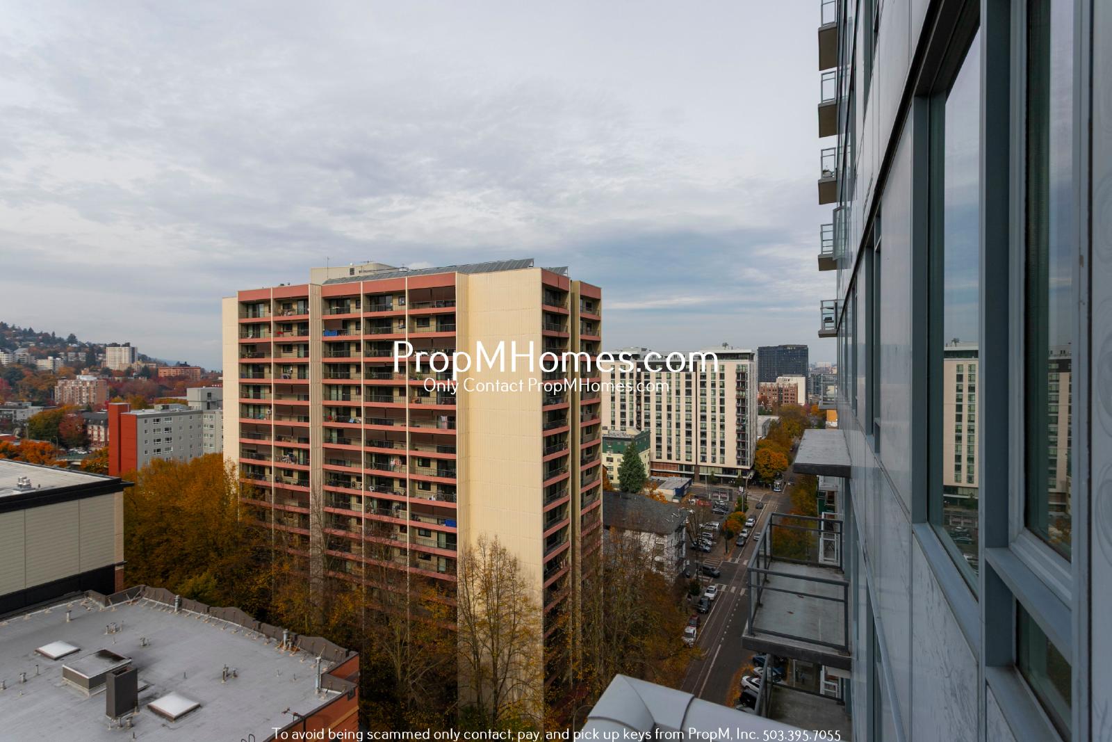 Modern 2-Bedroom, 2-Bath Condo with Stunning Views in the Iconic Benson Tower property image
