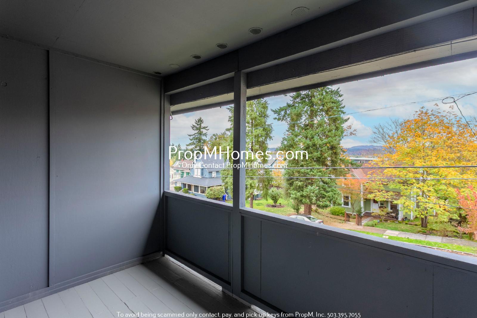 Updated 2BR in the Heart of Oregon City - NEW PHOTOS property image