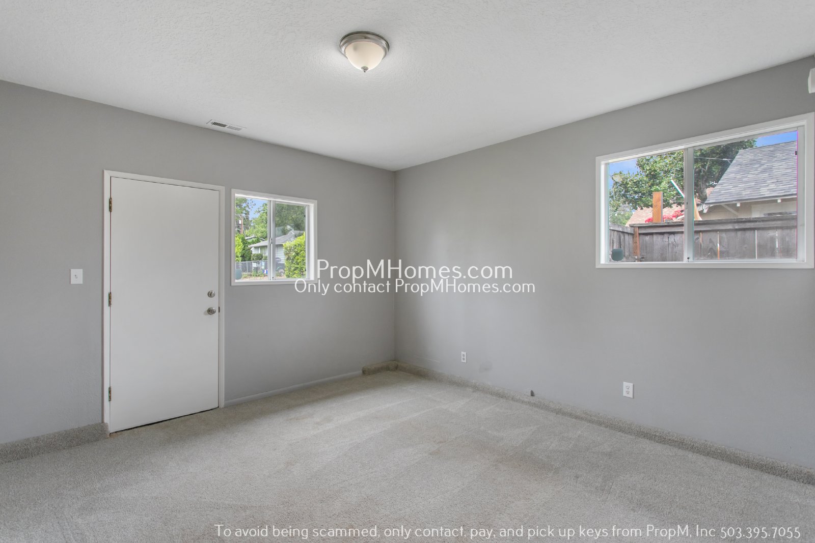 Updated 3-Bedroom Gladstone Home with Bonus Office Space! property image