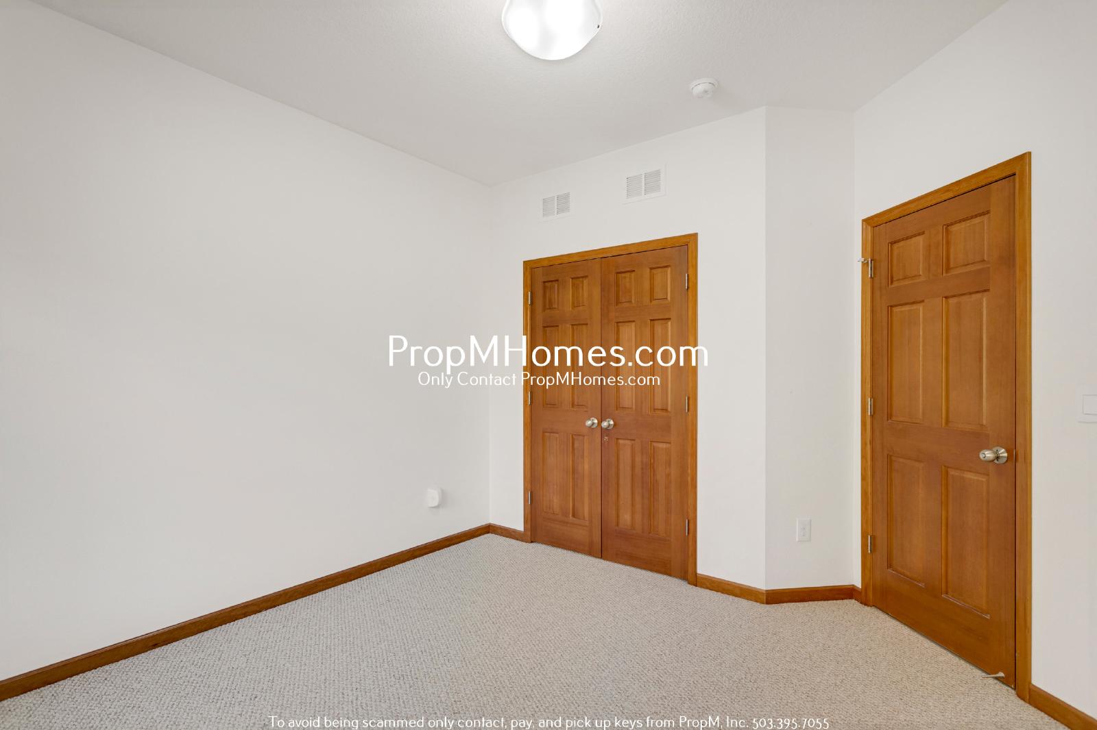 Gorgeous Home Near Multnomah Village - Four Bedrooms! property image