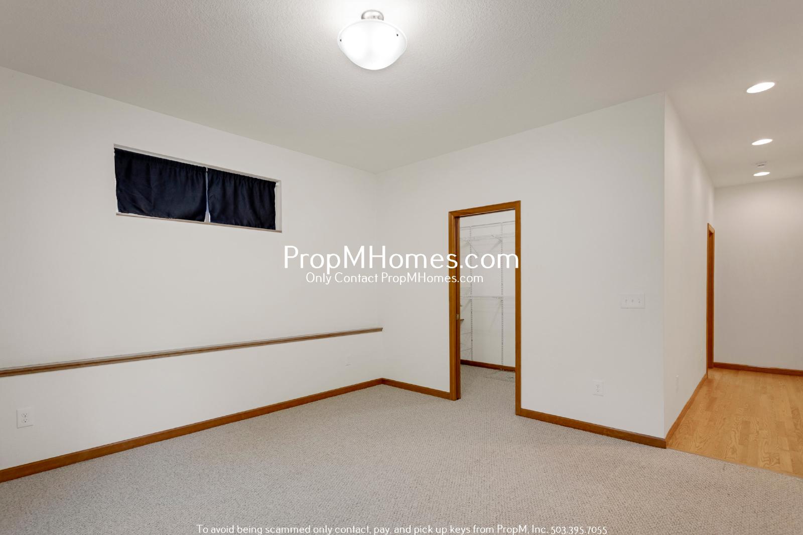 Gorgeous Home Near Multnomah Village - Four Bedrooms! property image