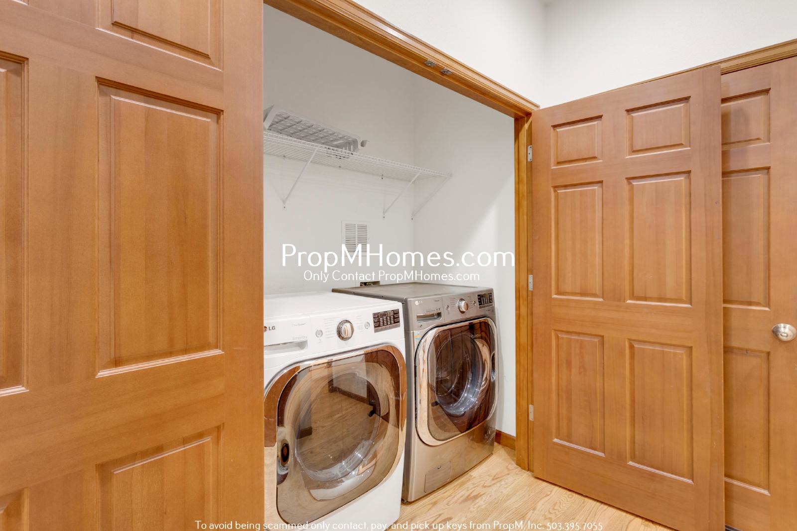 Gorgeous Home Near Multnomah Village - Four Bedrooms! property image