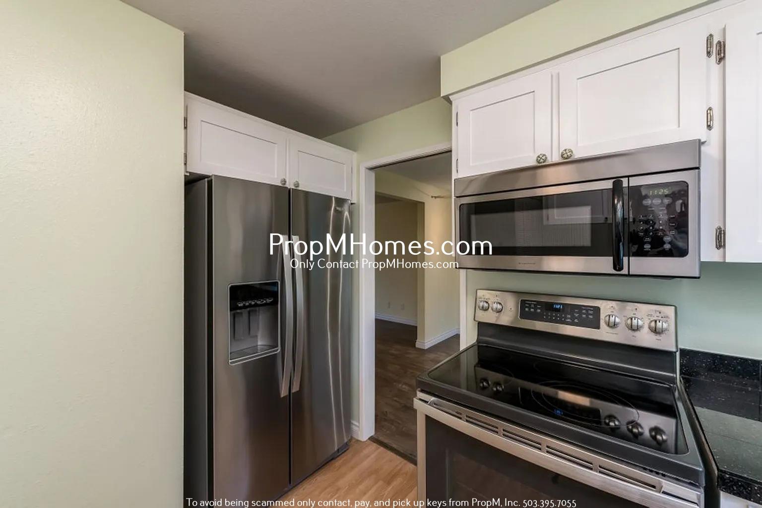 Charming Three Bedroom Home in SW Portland! property image