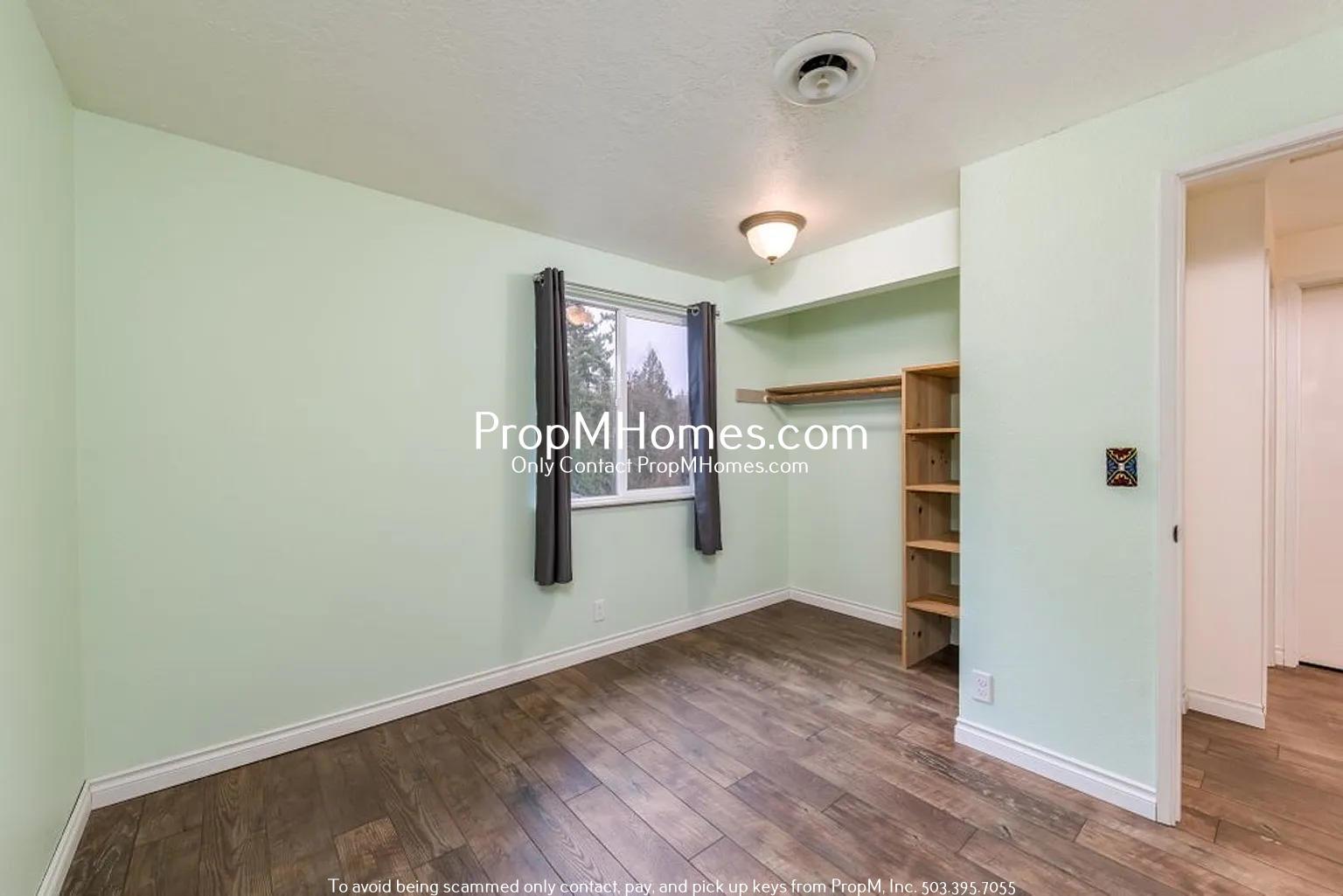 Charming Three Bedroom Home in SW Portland! property image