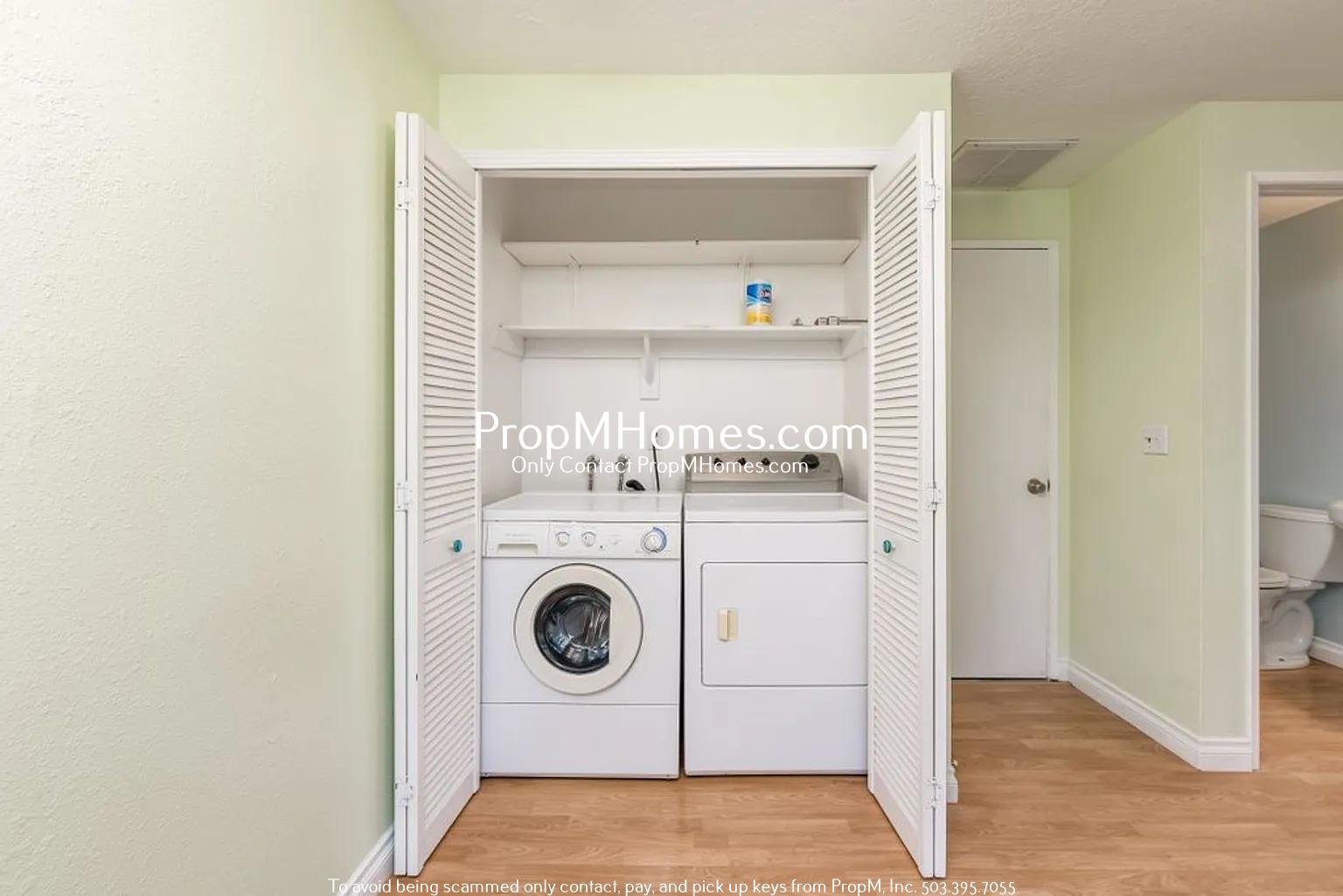 Charming Three Bedroom Home in SW Portland! property image