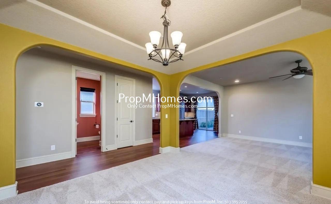 Gorgeous Three Bedroom Home in Villebois! property image