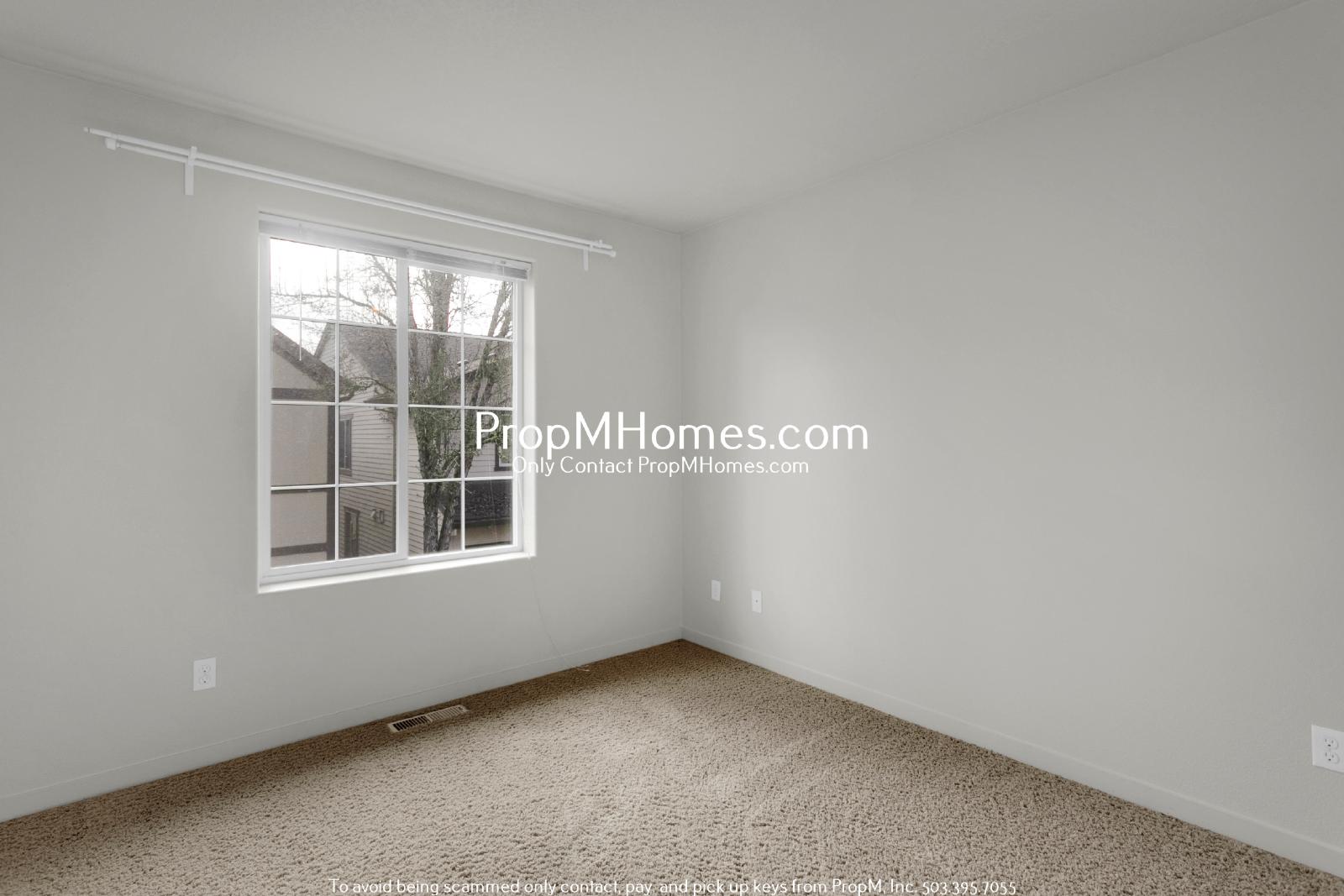 Stunning Three Bedroom Home in Villebois - $250 Gift Card Upon January Move-in! property image